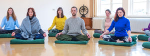 yoga-docent-in-de-media